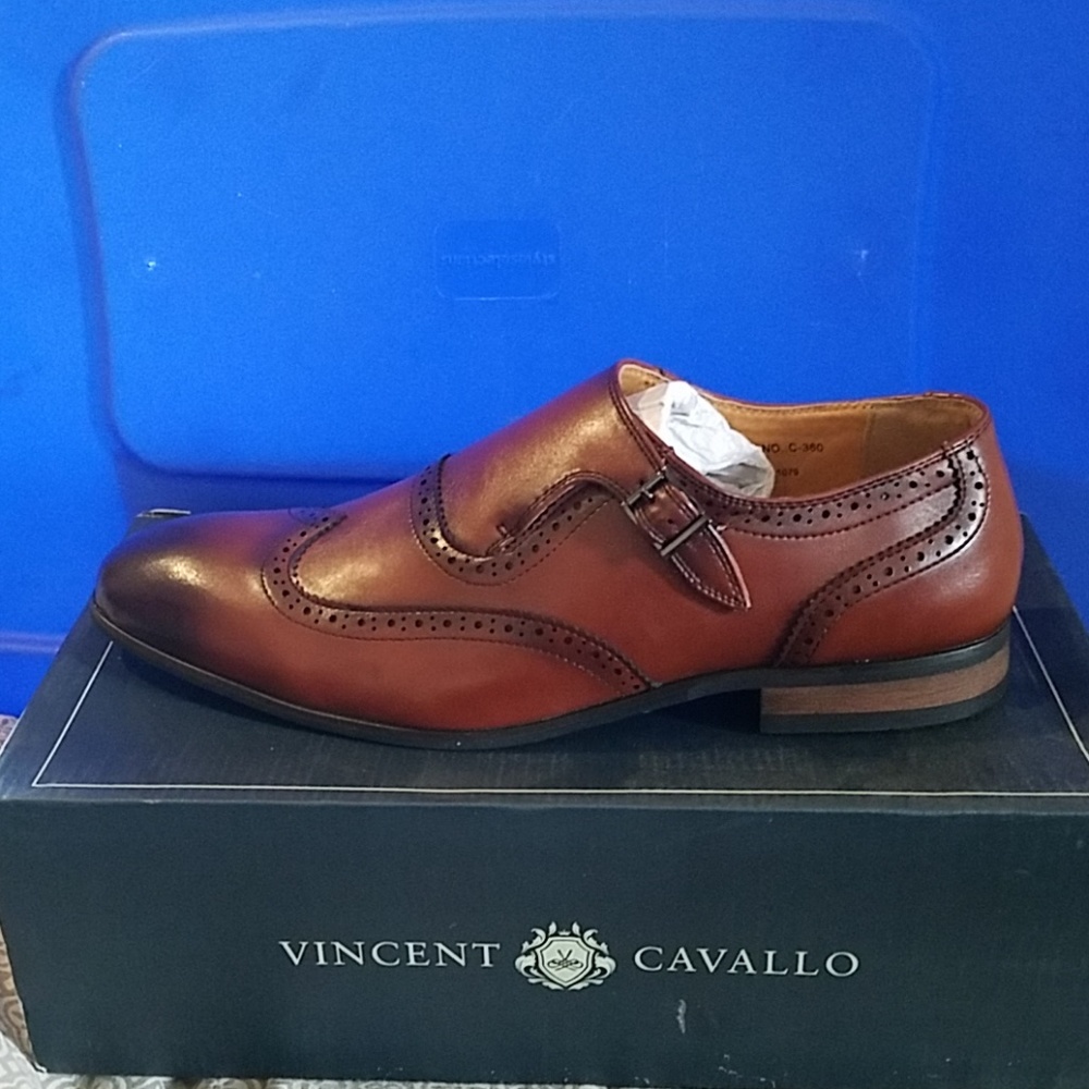 Vincent cavalld color brown size 91/2